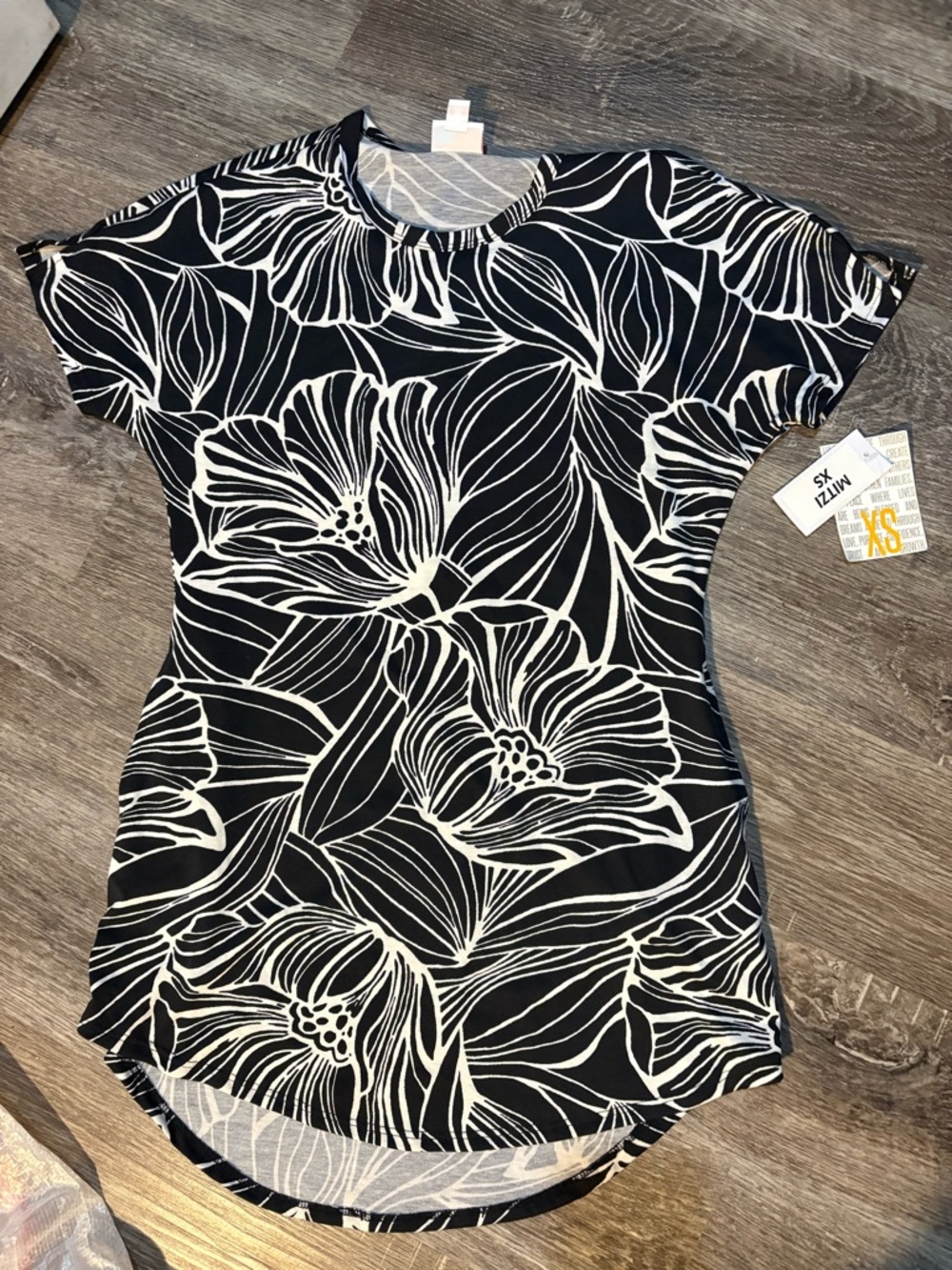 Lularoe Floral dress for kids & tweens xs new with tag